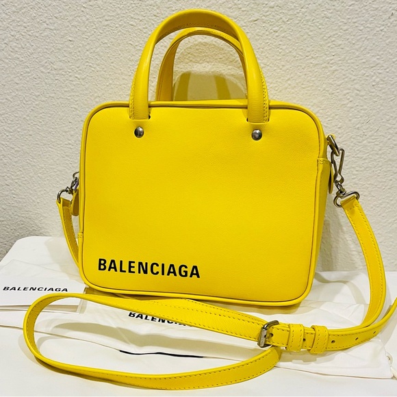 Authentic BALENCIAGA Large BRIGHT YELLOW Calfskin Leather Bag w/ BLACK Interior - Picture 1 of 6